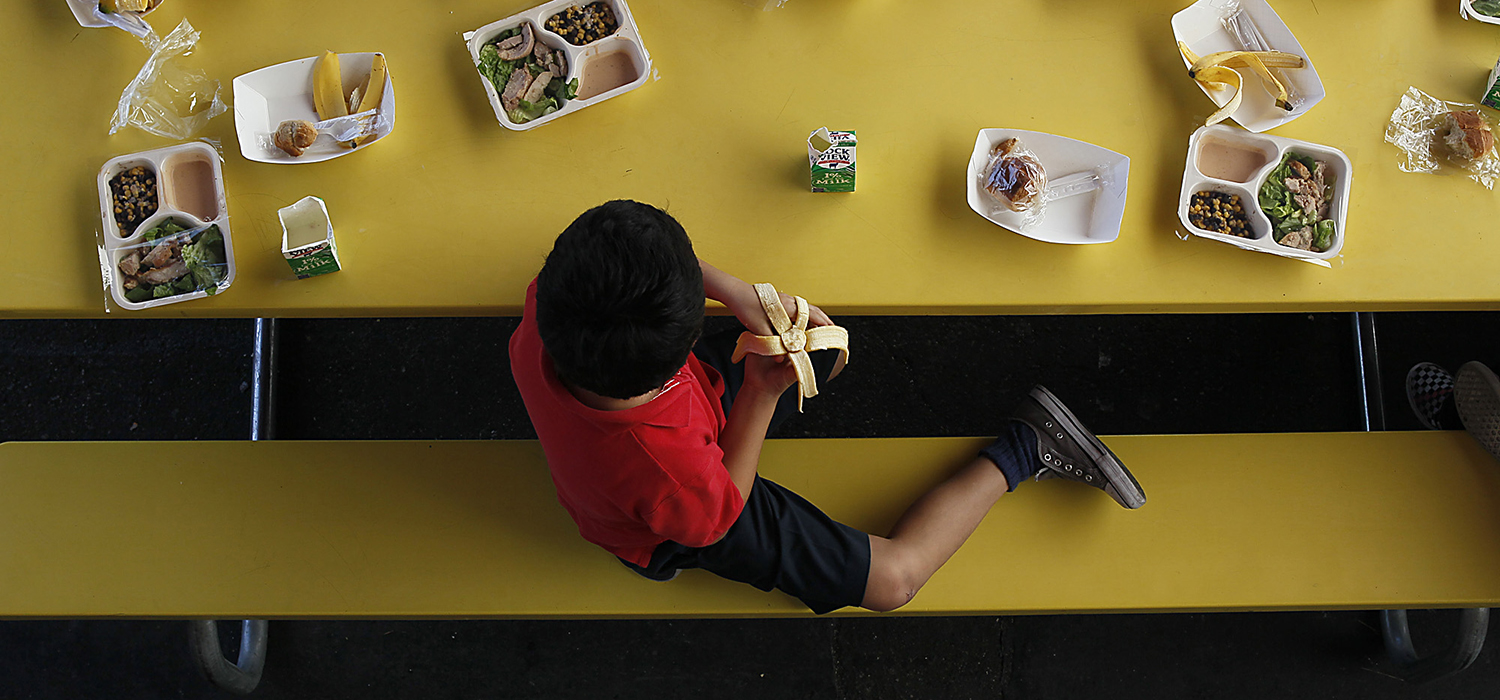 Media Name: gettyimages-566007187_free_school_lunch_snap.jpg