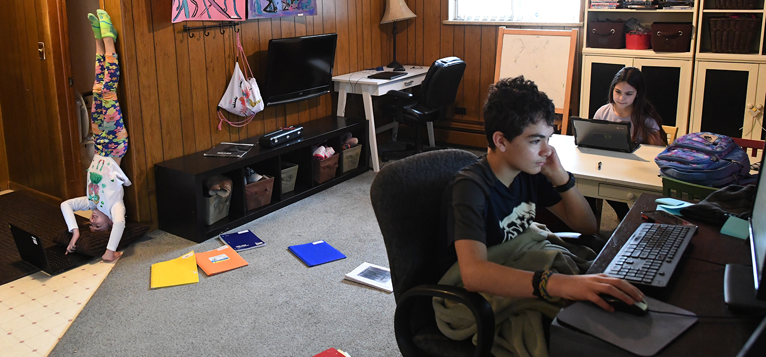 Kids working on remote learning during pandemic