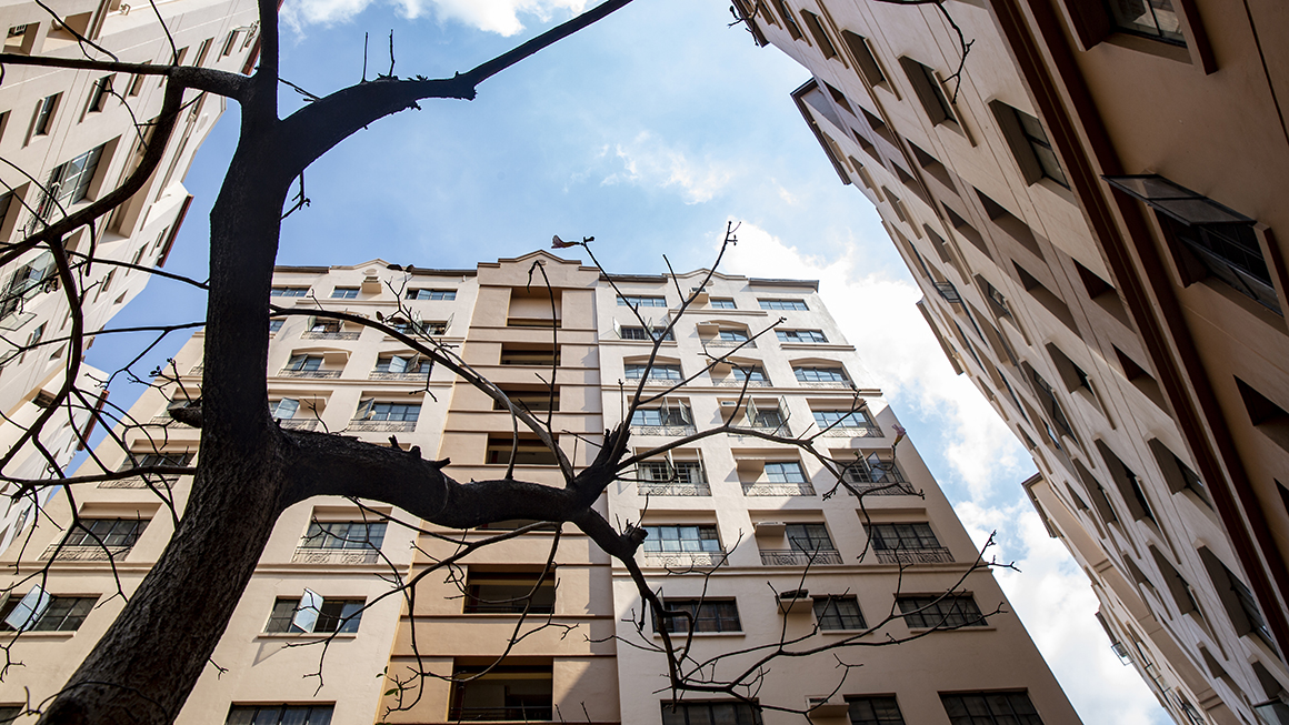 A tall city building