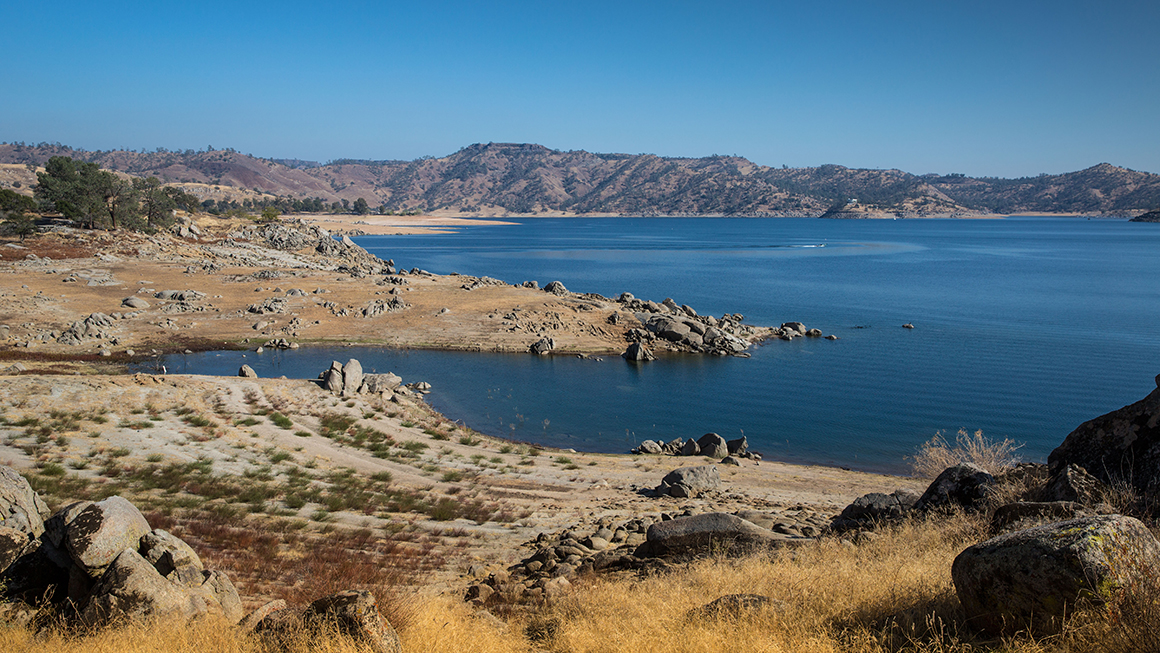 Photo of Millerton Lake (307,652 acre-feet), a water reservoir popular with boaters and fishermen and located just north of Fresno, California