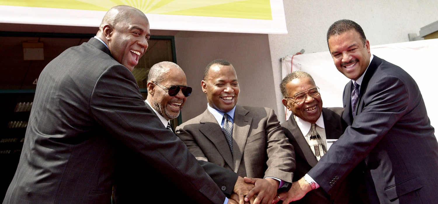 Shareholders in African-American-owned community banks pose for photo