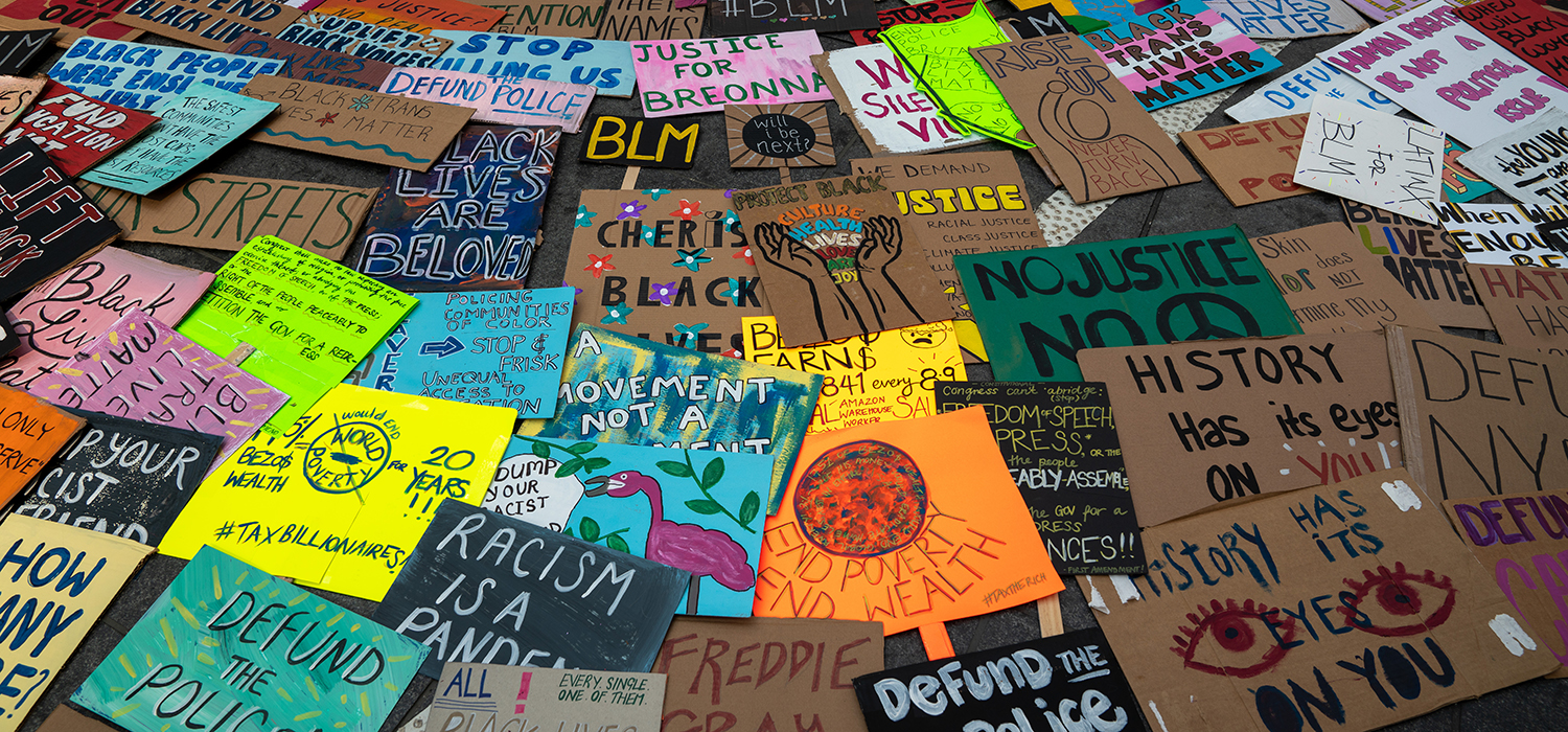 Black LIves Matter signs