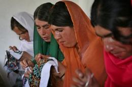 Media Name: womeninpakistan_1.jpg