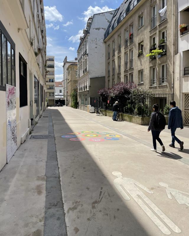 photo of Paris streetscape